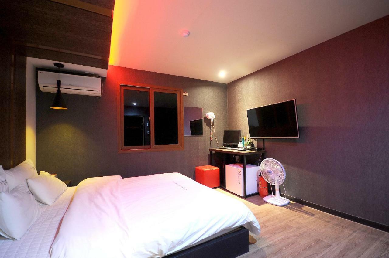 Vitamin Hotel Busan Exterior foto